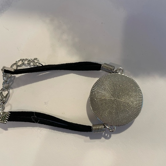Hand painted bracelet - Picture 4 of 4